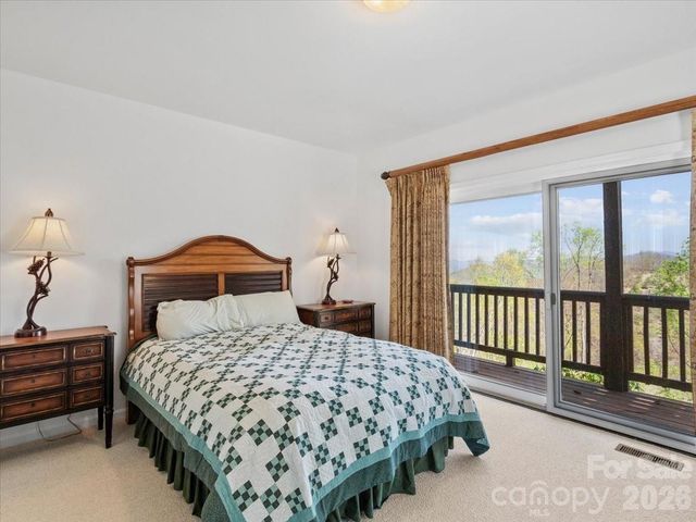 410 Springhouse Drive, Burnsville, NC 28714