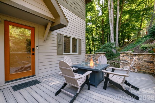 410 Springhouse Drive, Burnsville, NC 28714
