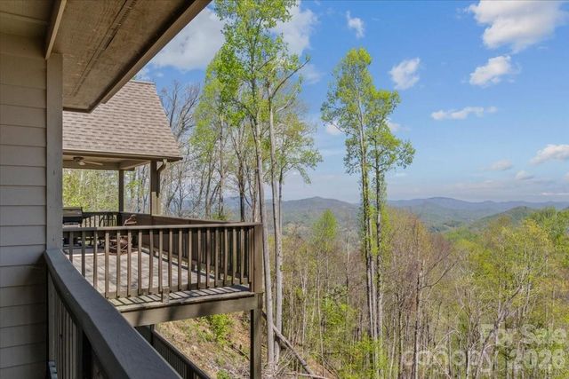 410 Springhouse Drive, Burnsville, NC 28714