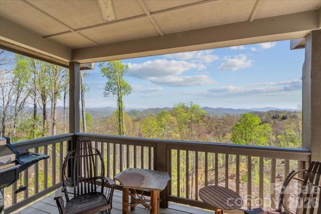 410 Springhouse Drive, Burnsville, NC 28714