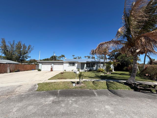 5969 Pine Court, West Palm Beach, FL 33415
