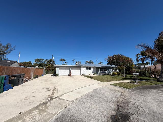 5969 Pine Court, West Palm Beach, FL 33415