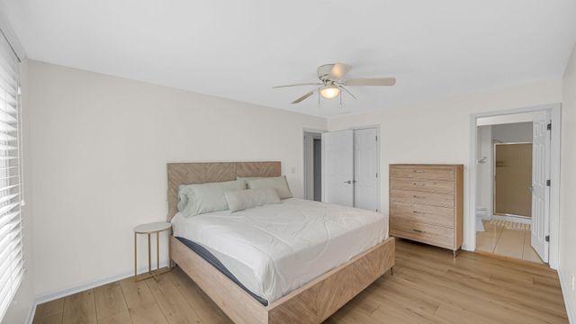 5040 Spinnaker Lane C, Crown Point, IN 46307