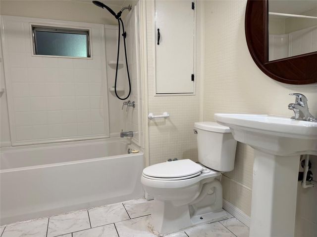 8732 CR 647 S, Bushnell, FL 33513