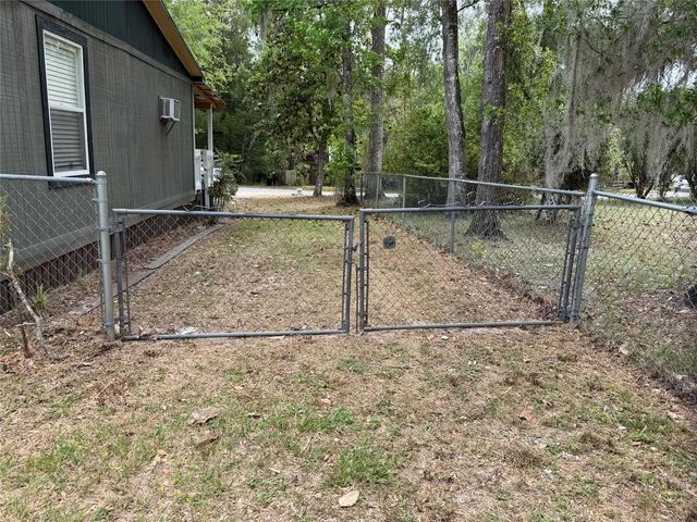 8732 CR 647 S, Bushnell, FL 33513