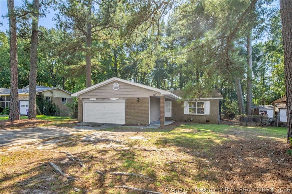 733 Goodyear Drive, Spring Lake, NC 28390 — exterior