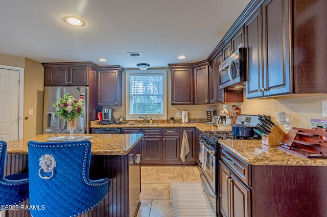 2814 W Willow Street, Scott, LA 70583