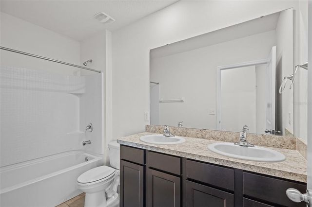10940 TRAILING VINE DRIVE, Tampa, FL 33610