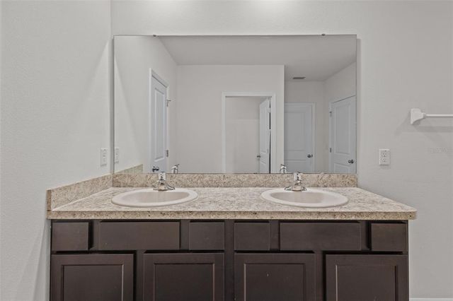 10940 TRAILING VINE DRIVE, Tampa, FL 33610