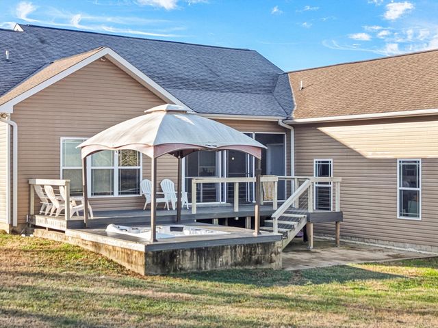 292 District Line Road, Trenton, GA 30752