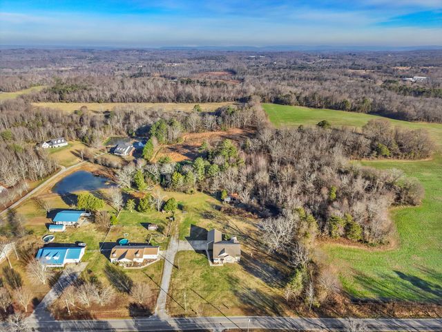 292 District Line Road, Trenton, GA 30752