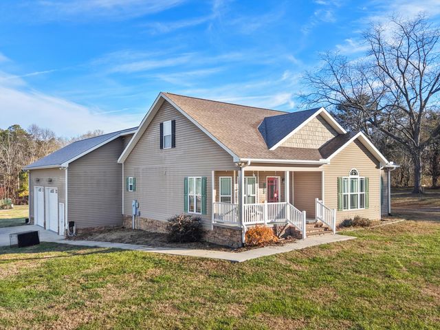 292 District Line Road, Trenton, GA 30752