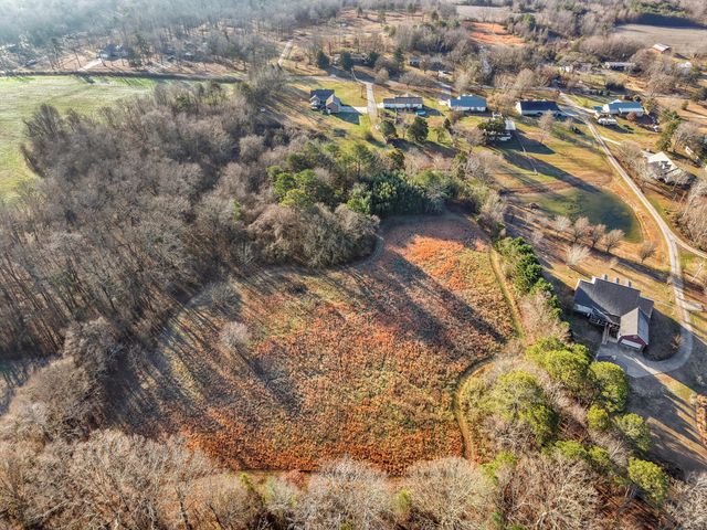 292 District Line Road, Trenton, GA 30752