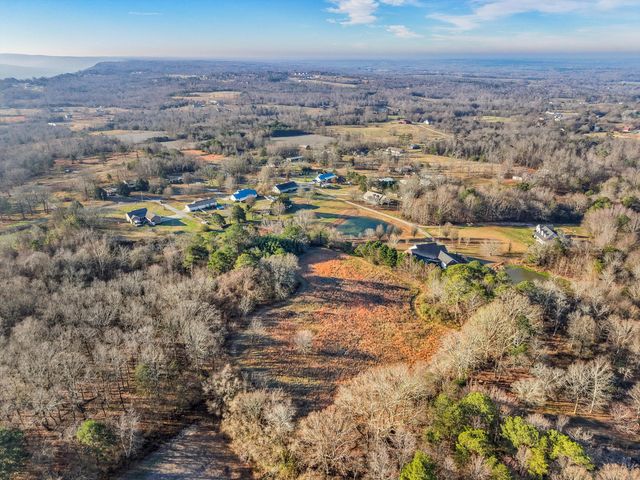 292 District Line Road, Trenton, GA 30752