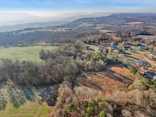 292 District Line Road, Trenton, GA 30752