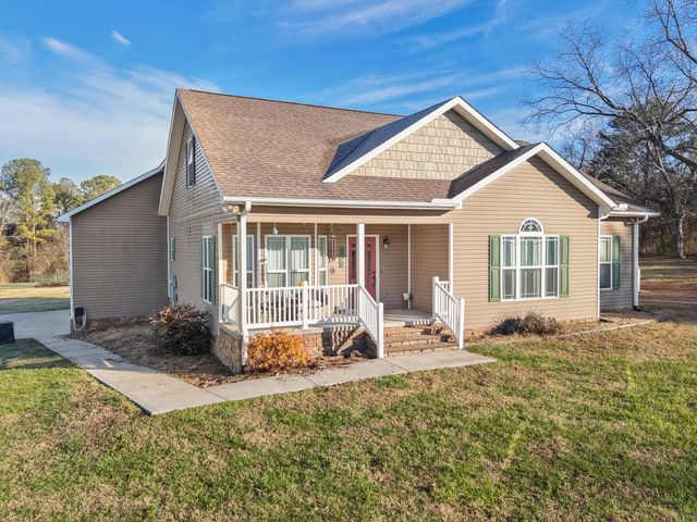 292 District Line Road, Trenton, GA 30752