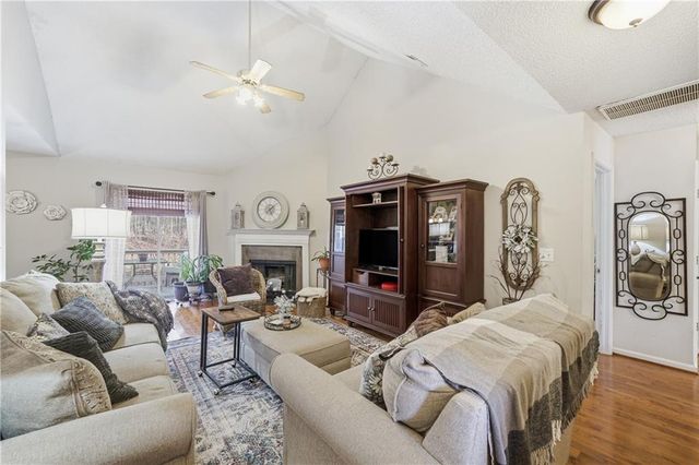 291 Buck SE Boulevard, Calhoun, GA 30701