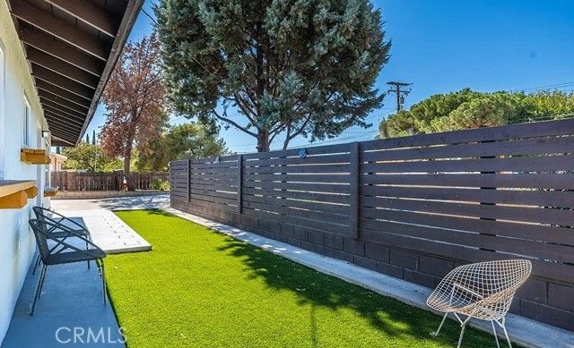 9925 Redwood, Hesperia, CA 92345