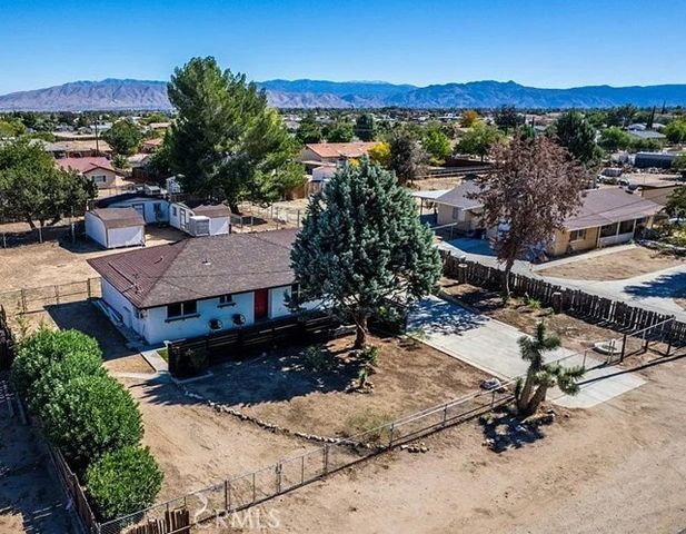 9925 Redwood, Hesperia, CA 92345
