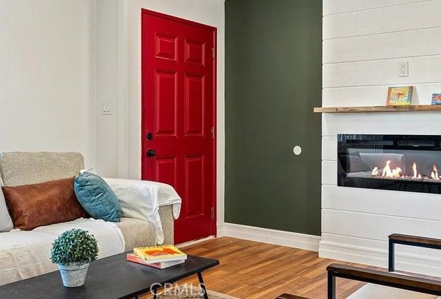 9925 Redwood, Hesperia, CA 92345