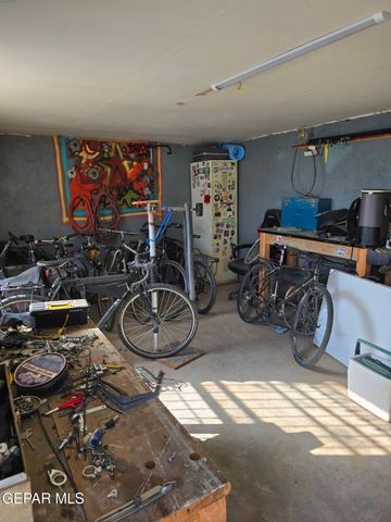 3936 Altura Avenue, El Paso, TX 79903