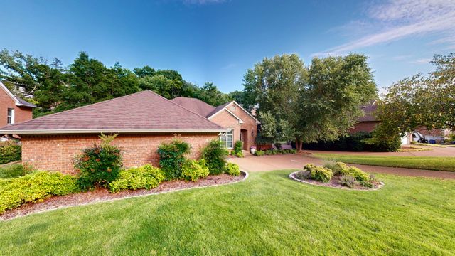 1124 Kimberly Dr, Goodlettsville, TN 37072