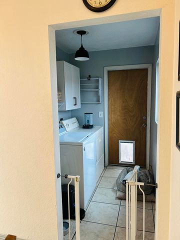 3722 W Paradise Avenue, Visalia, CA 93277