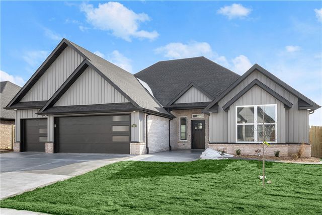 701 Bronco Street, Centerton, AR 72719