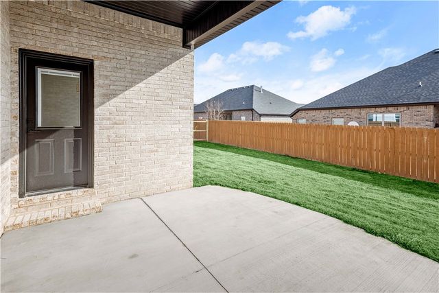 701 Bronco Street, Centerton, AR 72719