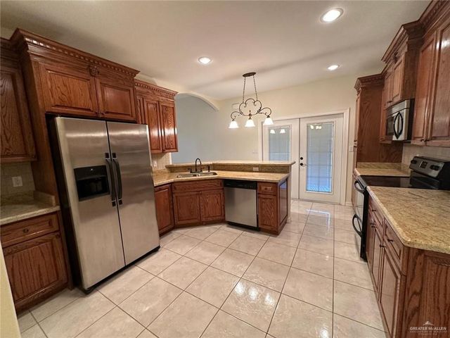 2302 Hitching Post Boulevard, Harlingen, TX 78552