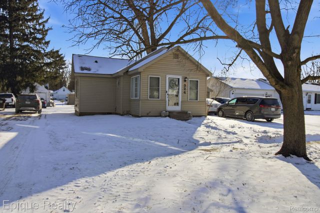 324 E Center Street, Petersburg, MI 49270