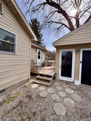 324 E Center Street, Petersburg, MI 49270