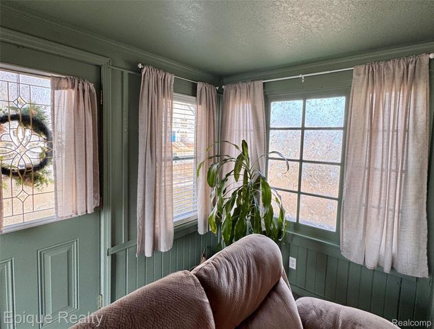 324 E Center Street, Petersburg, MI 49270