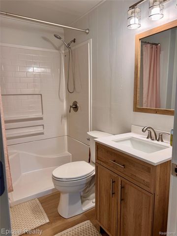 324 E Center Street, Petersburg, MI 49270