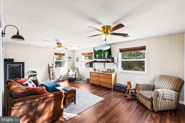 23165 FORK BRIDGE RD, Milford, VA 22514