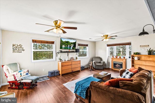 23165 FORK BRIDGE RD, Milford, VA 22514