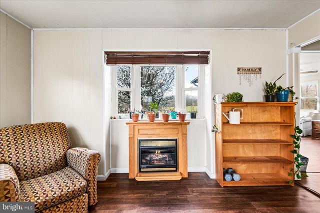 23165 FORK BRIDGE RD, Milford, VA 22514