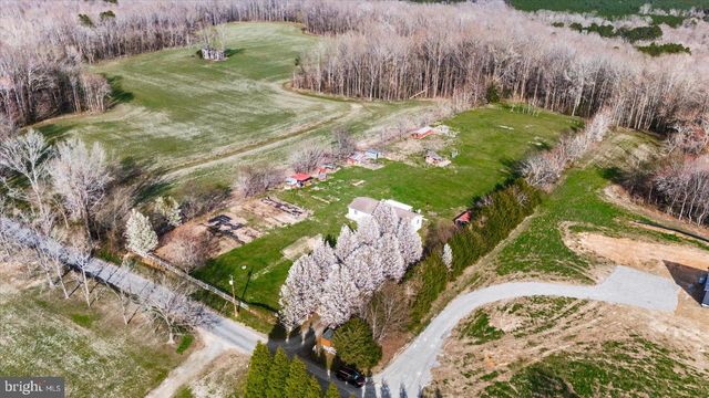 23165 FORK BRIDGE RD, Milford, VA 22514