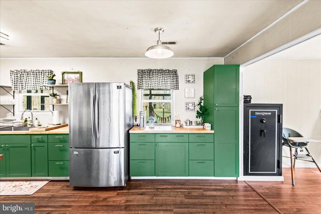 23165 FORK BRIDGE RD, Milford, VA 22514