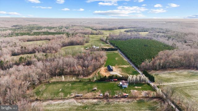 23165 FORK BRIDGE RD, Milford, VA 22514