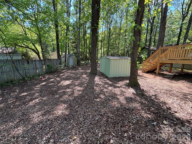 6211 Spanish Oak Road, Charlotte, NC 28227