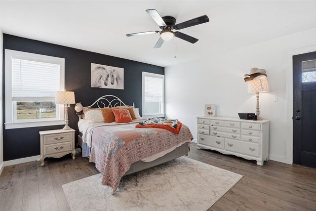 414 Fannin Street, Millsap, TX 76066