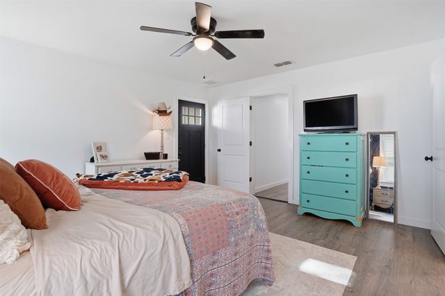 414 Fannin Street, Millsap, TX 76066