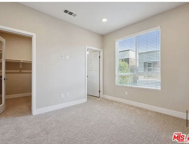 6746 W Gill Way, Los Angeles, CA 90068