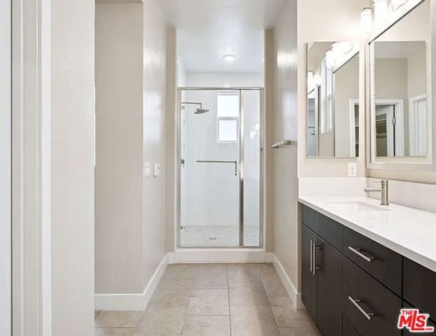 6746 W Gill Way, Los Angeles, CA 90068