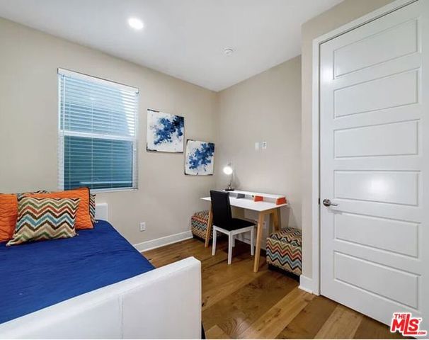 6746 W Gill Way, Los Angeles, CA 90068