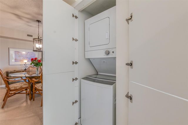 7200 Radice Ct 705, Lauderhill, FL 33319