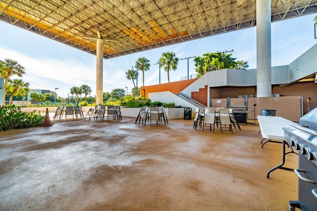 7200 Radice Ct 705, Lauderhill, FL 33319