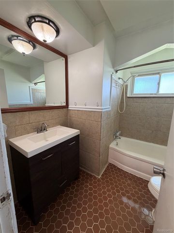 17415 Addison Street, Southfield, MI 48075