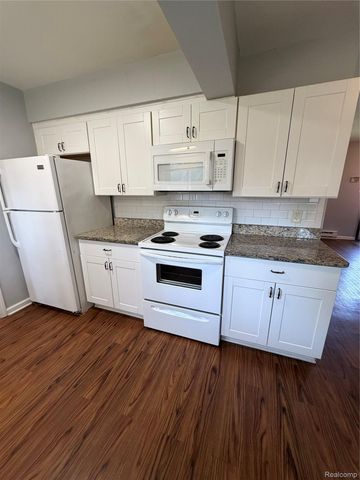 17415 Addison Street, Southfield, MI 48075